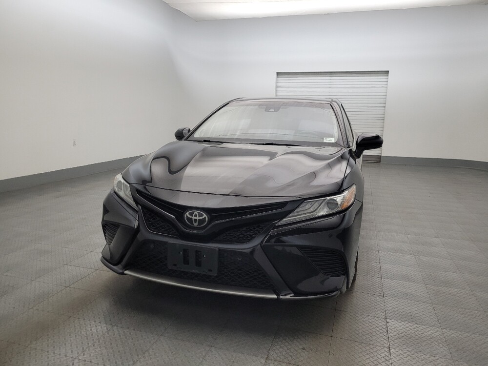 2018 Toyota Camry in Glendale, AZ 85301 - 18129600 15
