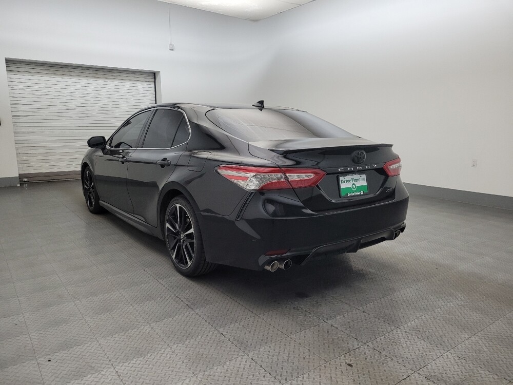 2018 Toyota Camry in Glendale, AZ 85301 - 18129600 5