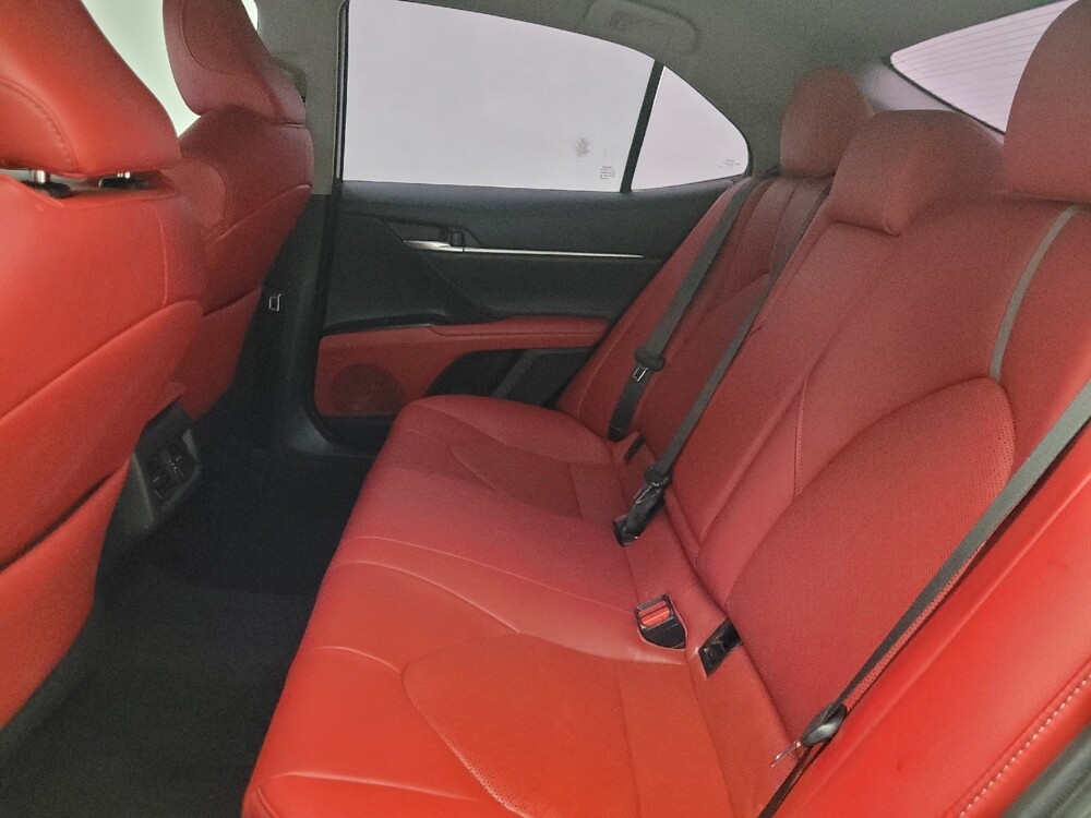 2018 Toyota Camry in Glendale, AZ 85301 - 18129600 18