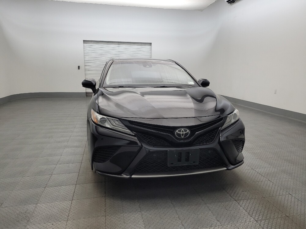 2018 Toyota Camry in Glendale, AZ 85301 - 18129600 14