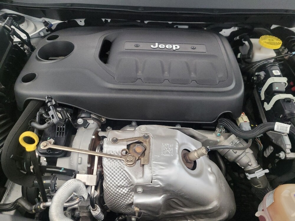 2020 Jeep Cherokee in Phoenix, AZ 85015 - 18129602 30