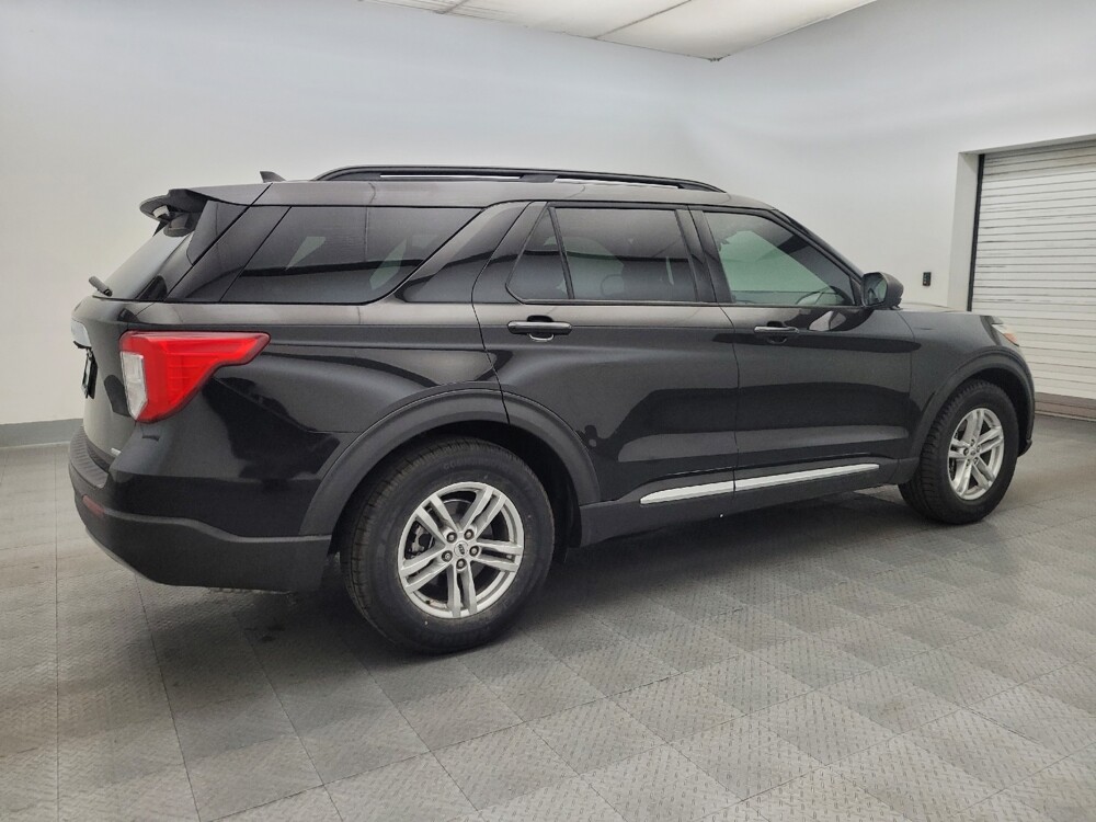 2020 Ford Explorer in Tucson, AZ 85705 - 18129603 10
