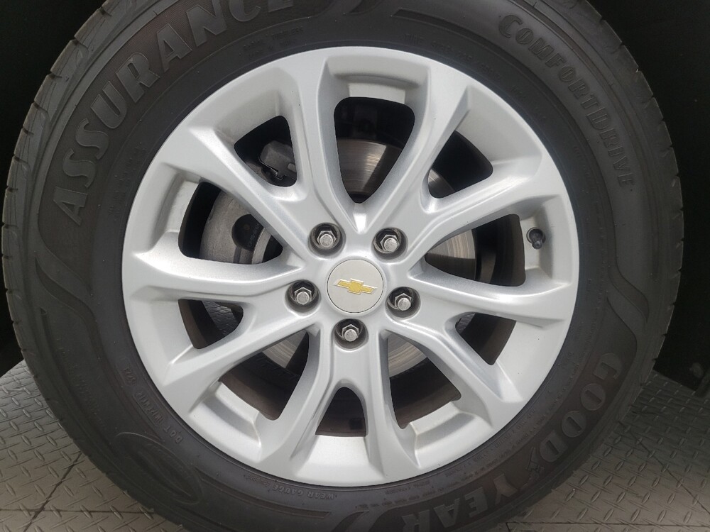 2019 Chevrolet Equinox in Mesa, AZ 85210 - 18129605 31