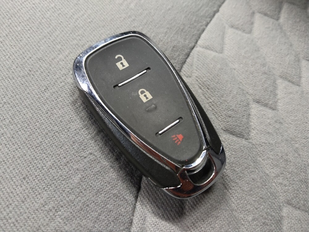 2019 Chevrolet Equinox in Mesa, AZ 85210 - 18129605 32