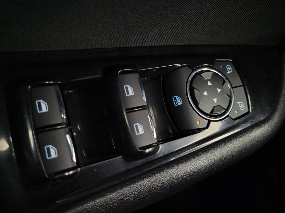 2016 Ford Edge in Reno, NV 89502 - 18129611 27