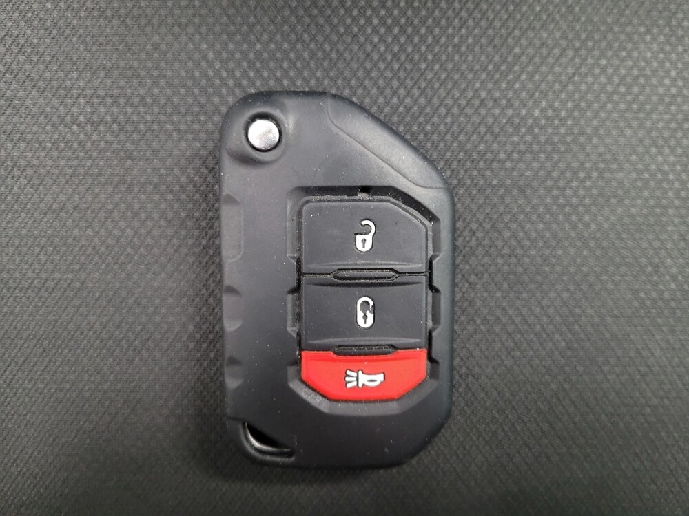 2018 Jeep Wrangler in Las Vegas, NV 89104 - 18129613 32