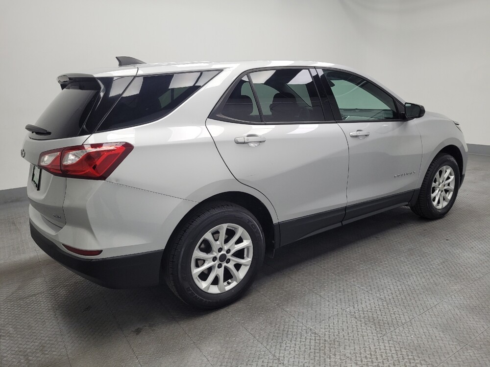 2019 Chevrolet Equinox in Las Vegas, NV 89102 - 18129614 10