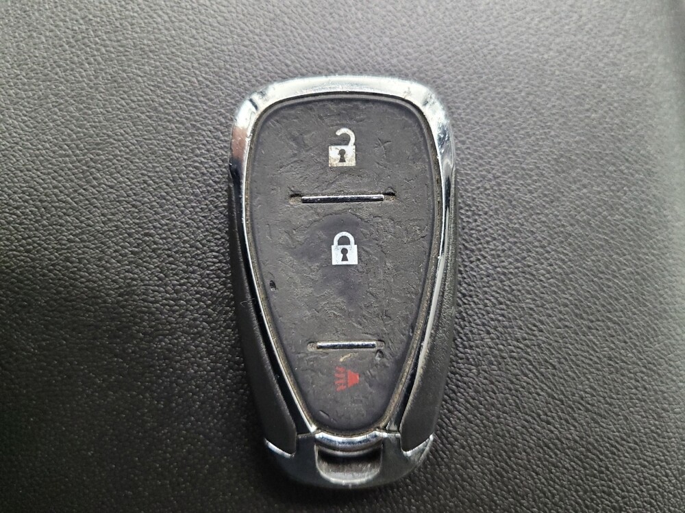 2019 Chevrolet Equinox in Las Vegas, NV 89102 - 18129614 32