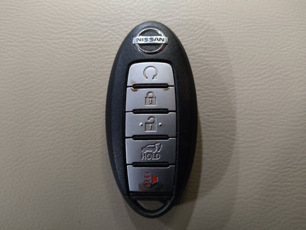 2018 Nissan Pathfinder in Ocala, FL 34471 - 18129618 32