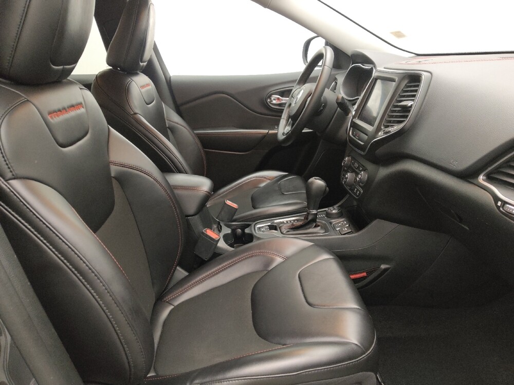 2019 Jeep Cherokee in Jacksonville, FL 32210 - 18129622 21