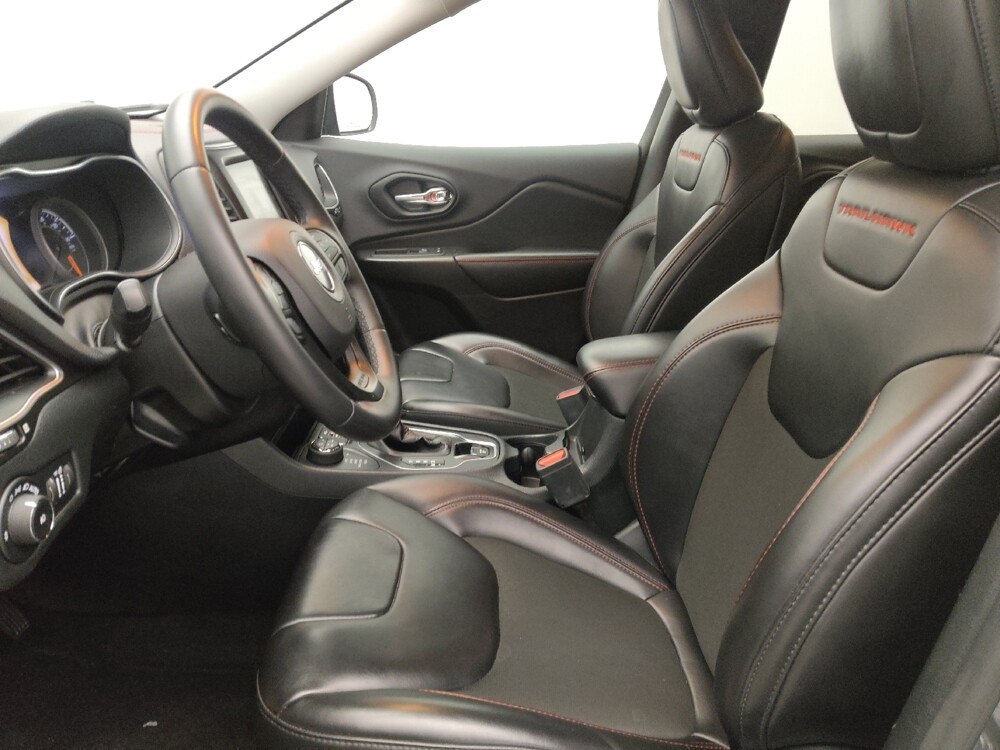 2019 Jeep Cherokee in Jacksonville, FL 32210 - 18129622 17