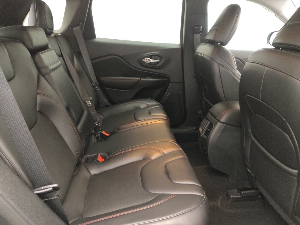 2019 Jeep Cherokee in Jacksonville, FL 32210 - 18129622 19