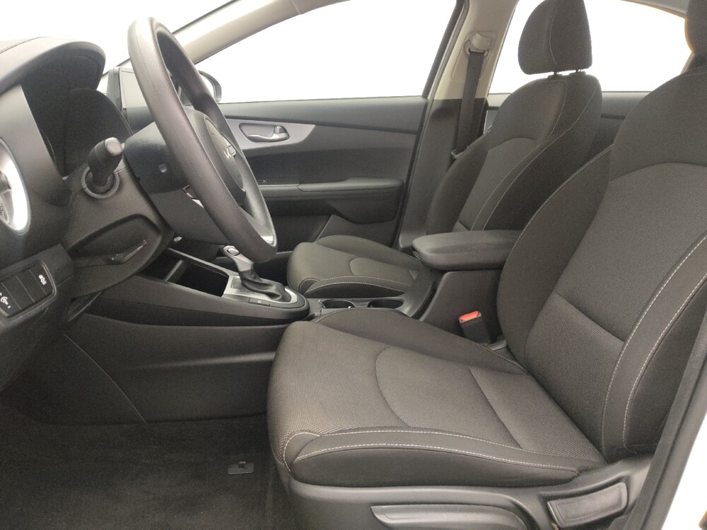 2023 Kia Forte in Gainesville, FL 32609 - 18129627 17