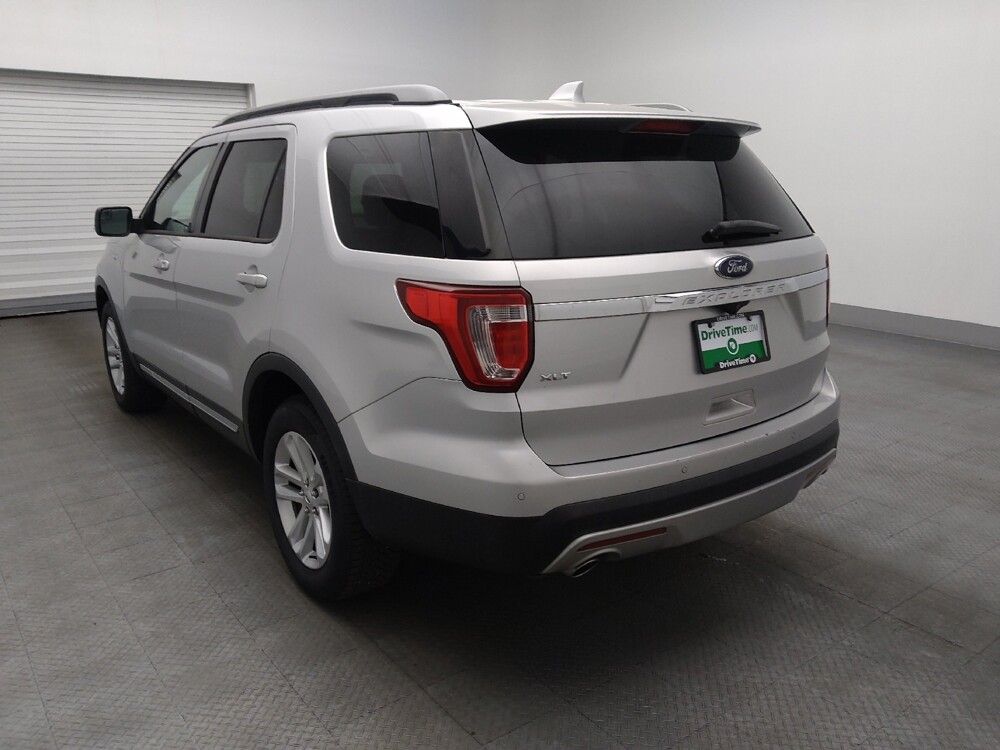 2017 Ford Explorer in Gainesville, FL 32609 - 18129629 5