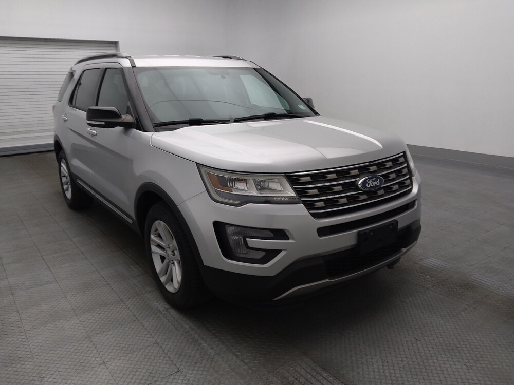 2017 Ford Explorer in Gainesville, FL 32609 - 18129629 13