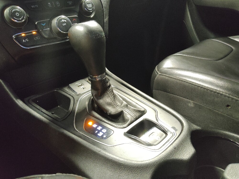 2020 Jeep Cherokee in Tucson, AZ 85705 - 18129633 26