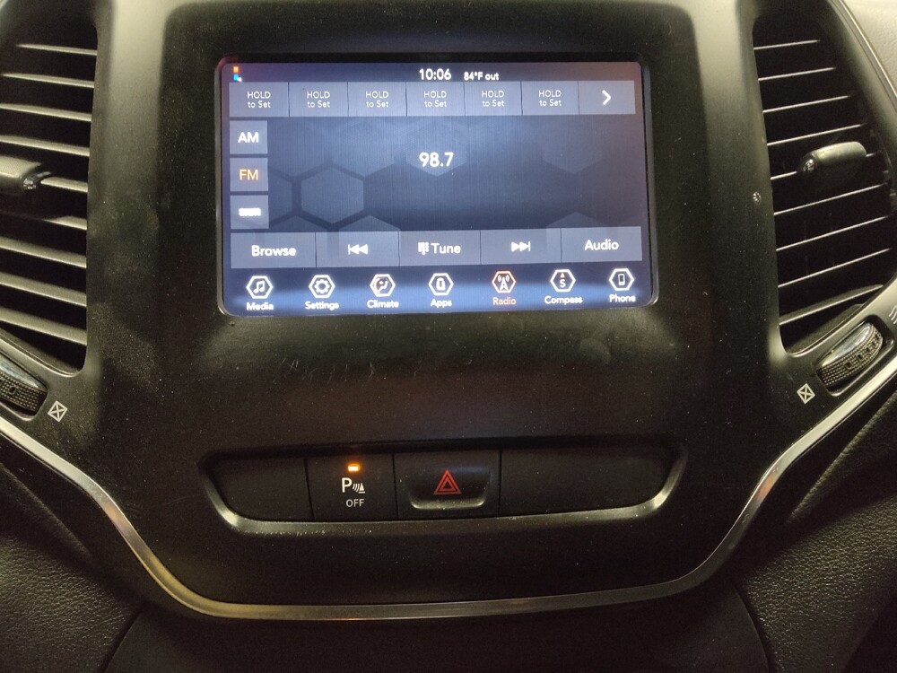 2020 Jeep Cherokee in Tucson, AZ 85705 - 18129633 25