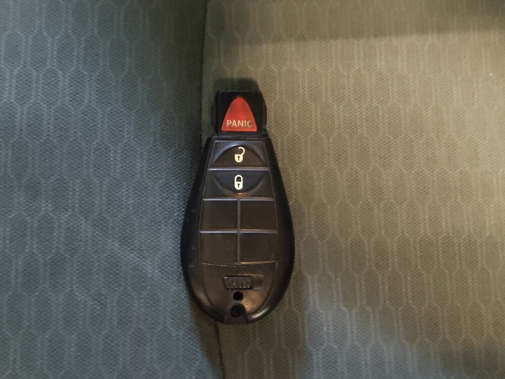 2014 RAM 1500 in Salem, VA 24153 - 18129635 32