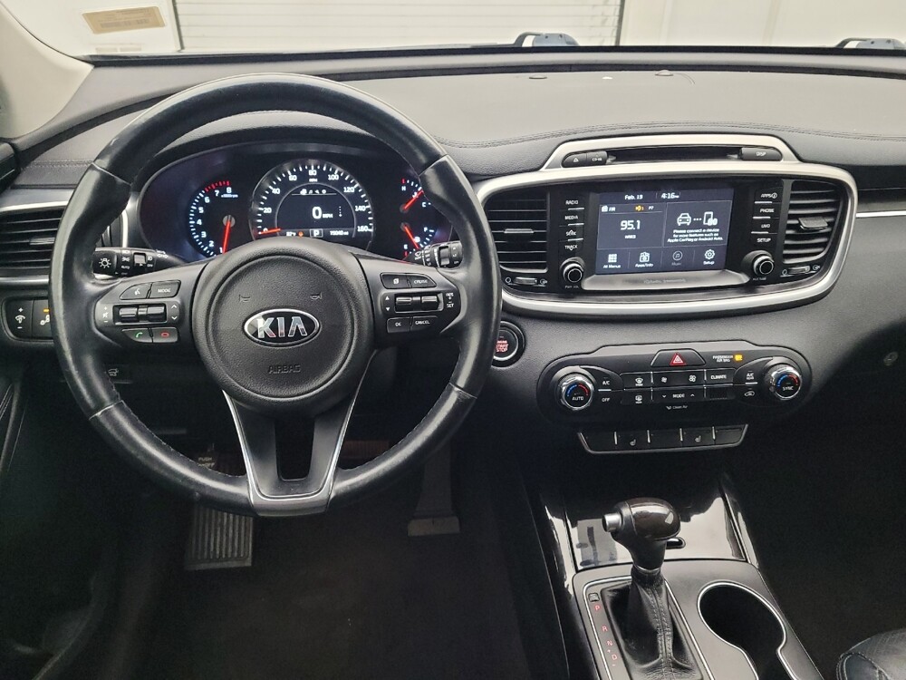 2017 Kia Sorento in Columbia, SC 29210 - 18129639 22