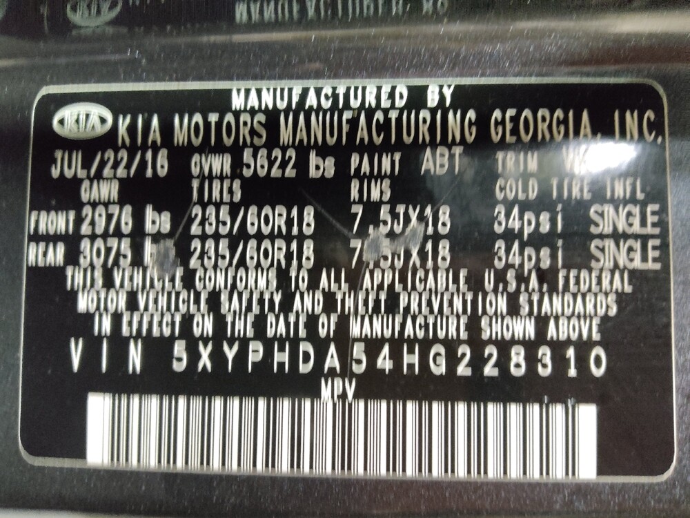 2017 Kia Sorento in Columbia, SC 29210 - 18129639 33