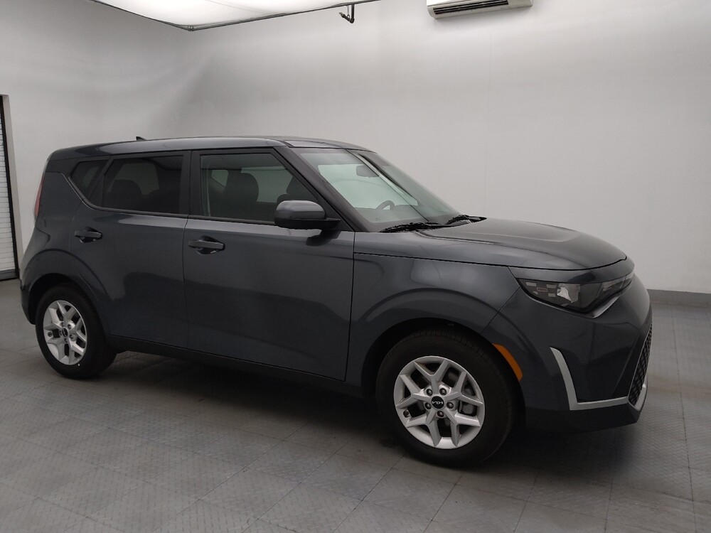 2025 Kia Soul in Greenville, SC 29607 - 18129654 11
