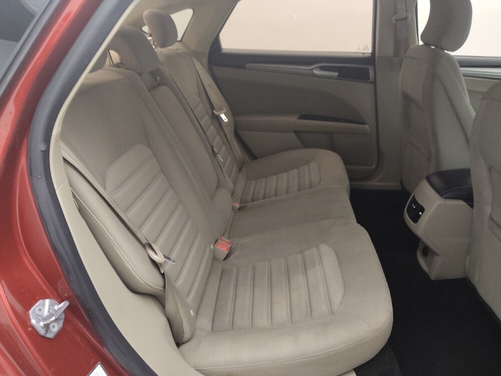 2019 Ford Fusion in Houston, TX 77074 - 18129657 19