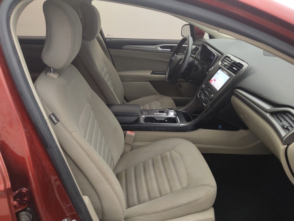 2019 Ford Fusion in Houston, TX 77074 - 18129657 21