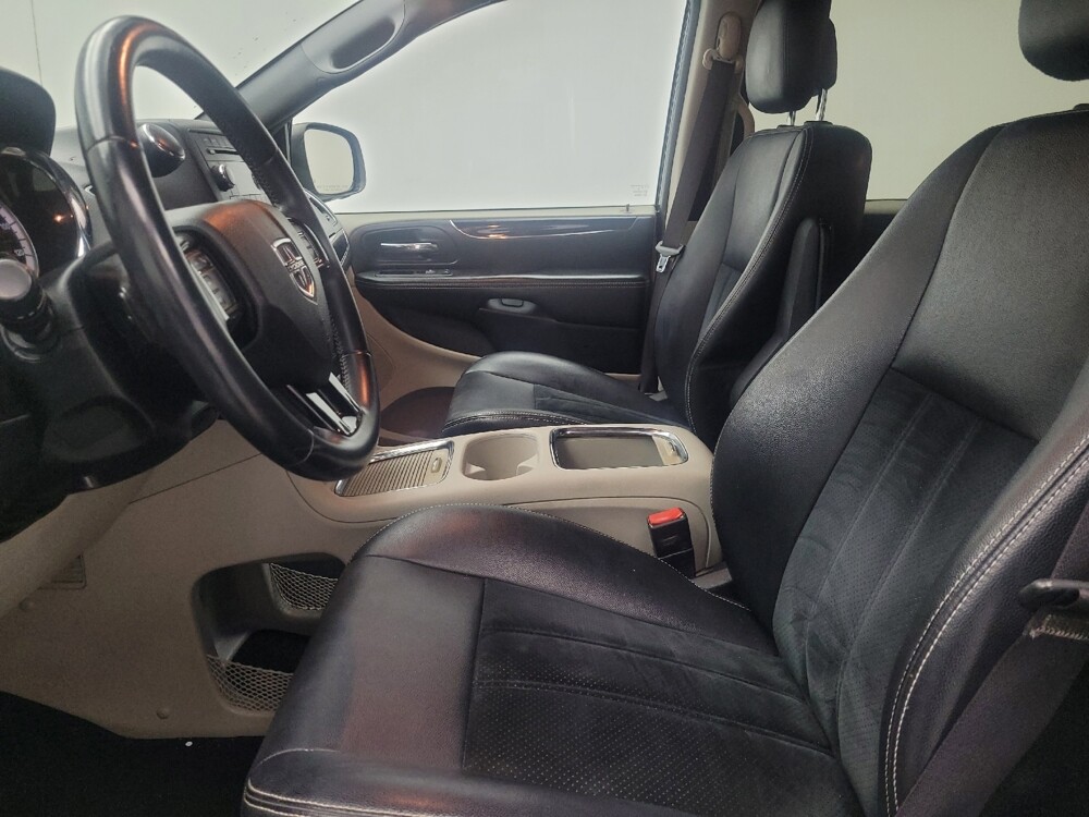 2017 Dodge Grand Caravan in Huntsville, AL 35816 - 18129660 17