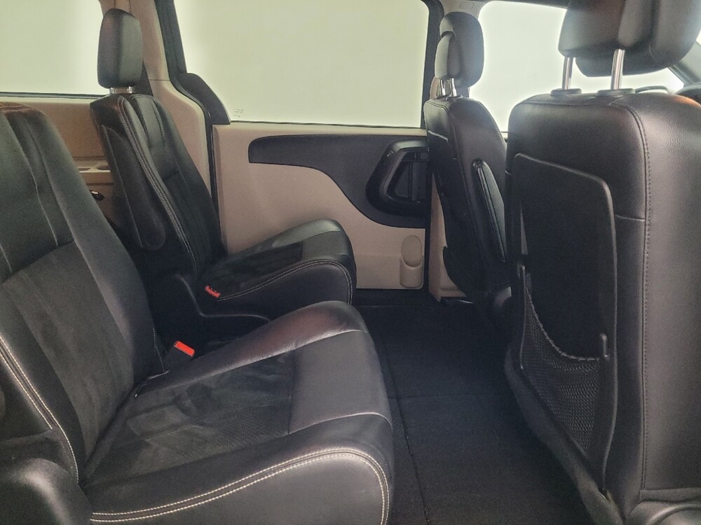2017 Dodge Grand Caravan in Huntsville, AL 35816 - 18129660 19