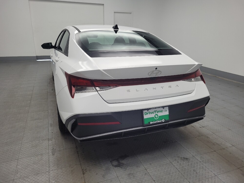 2024 Hyundai Elantra in Madison, TN 37115 - 18129661 6