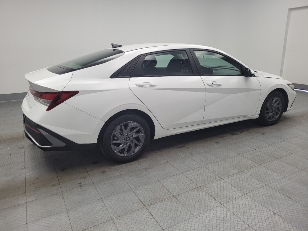 2024 Hyundai Elantra in Madison, TN 37115 - 18129661 10