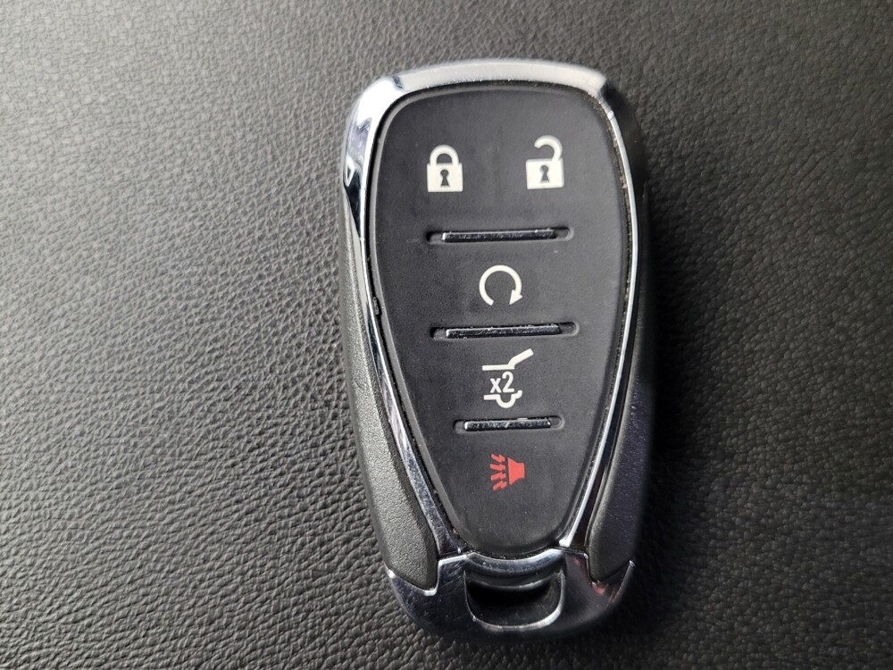 2020 Chevrolet Equinox in Memphis, TN 38128 - 18129663 32