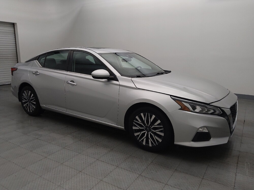 2020 Nissan Altima in Metairie, LA 70006 - 18129666 11