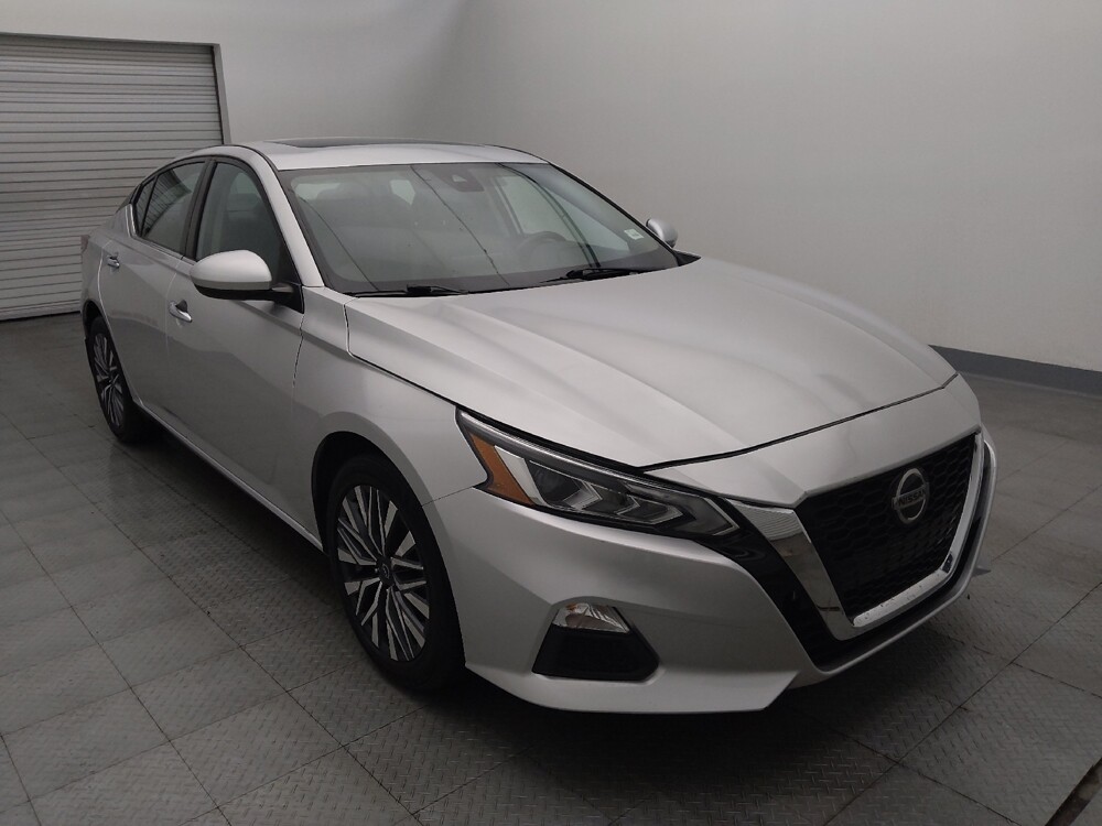 2020 Nissan Altima in Metairie, LA 70006 - 18129666 13