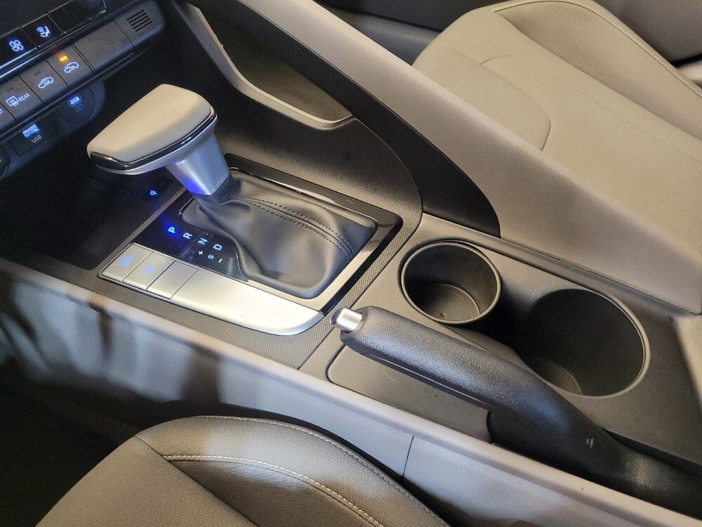 2025 Hyundai Elantra in Fairfield, OH 45014 - 18129667 26