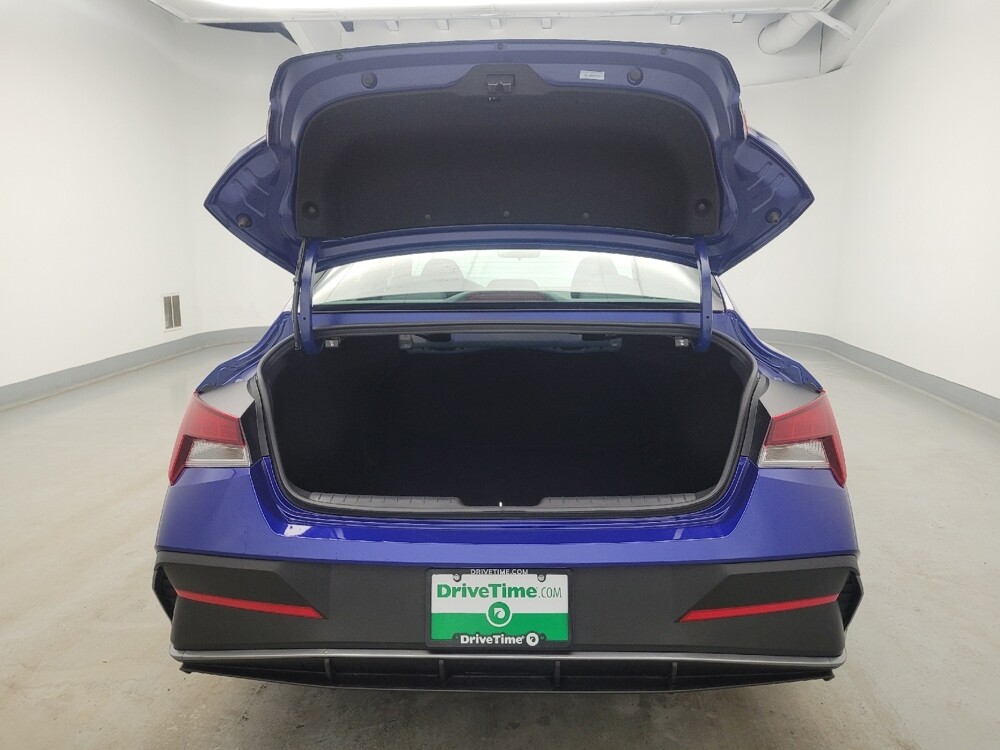 2025 Hyundai Elantra in Fairfield, OH 45014 - 18129667 29