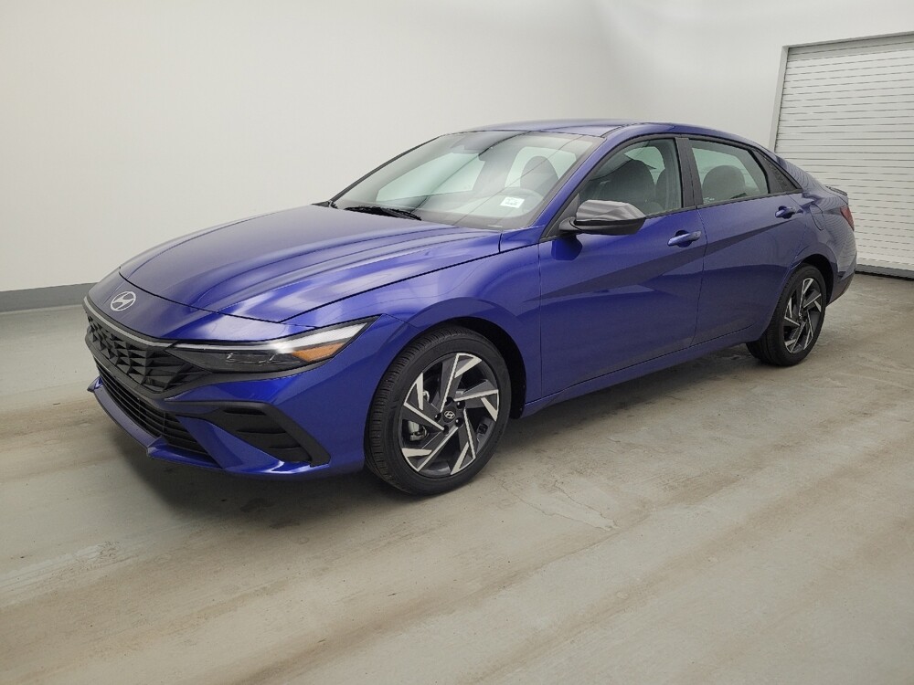 2025 Hyundai Elantra in Fairfield, OH 45014 - 18129667 2