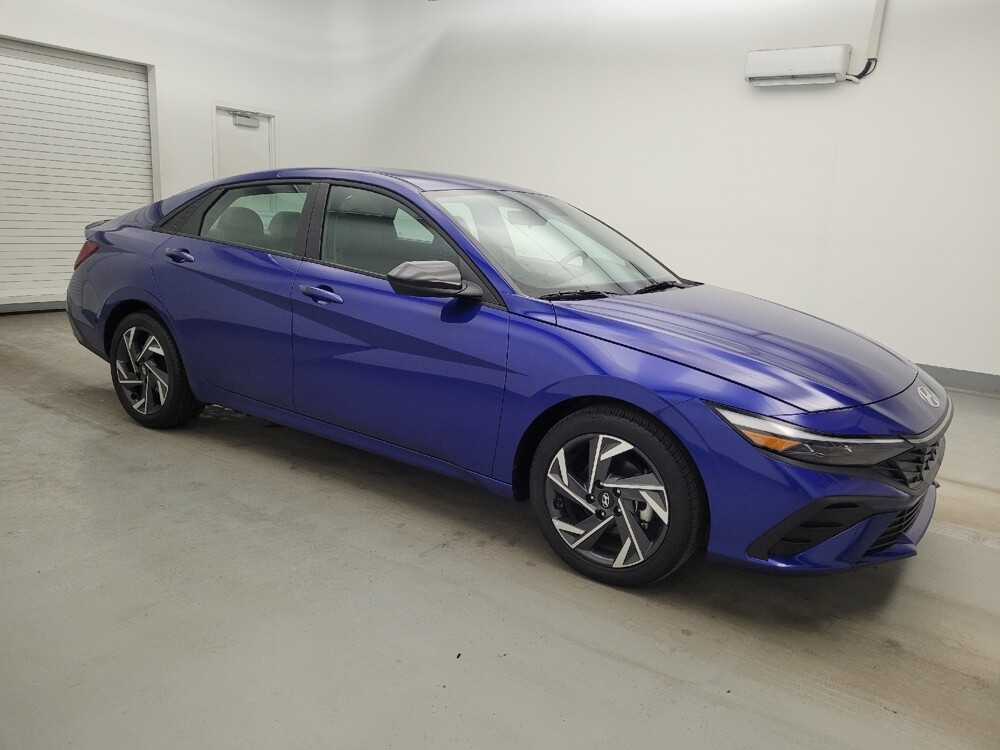 2025 Hyundai Elantra in Fairfield, OH 45014 - 18129667 11