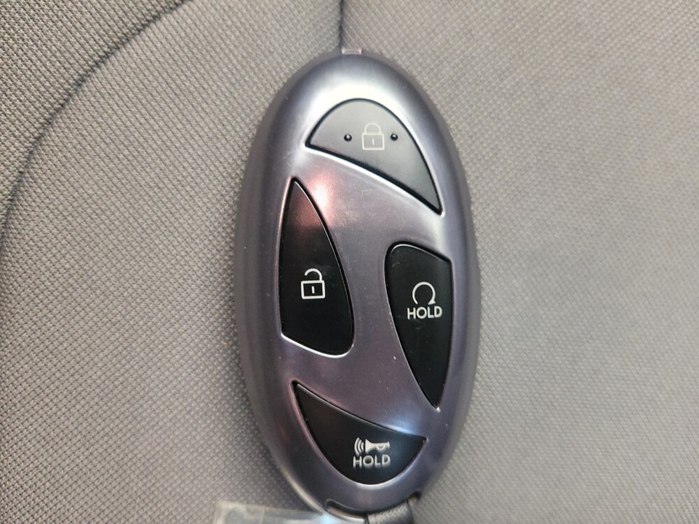 2025 Hyundai Elantra in Fairfield, OH 45014 - 18129667 32