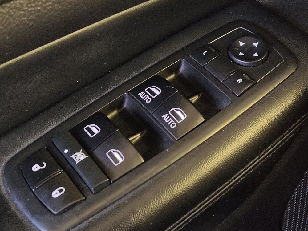 2018 Jeep Grand Cherokee in Round Rock, TX 78664 - 18129669 27