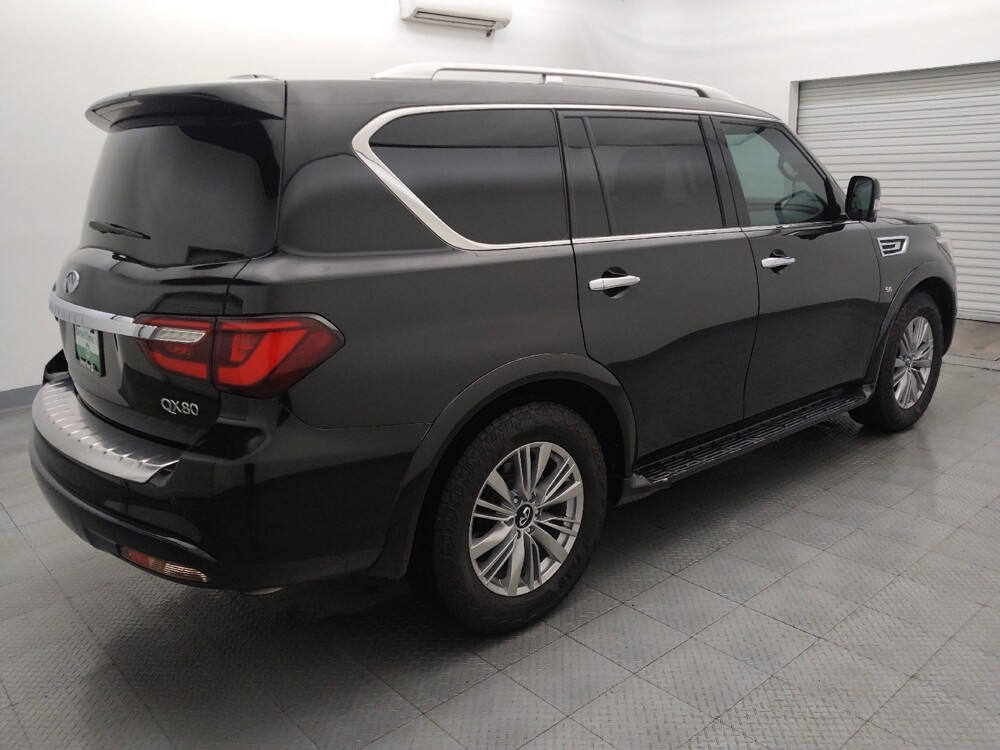 2018 INFINITI QX80 in Metairie, LA 70006 - 18129675 10