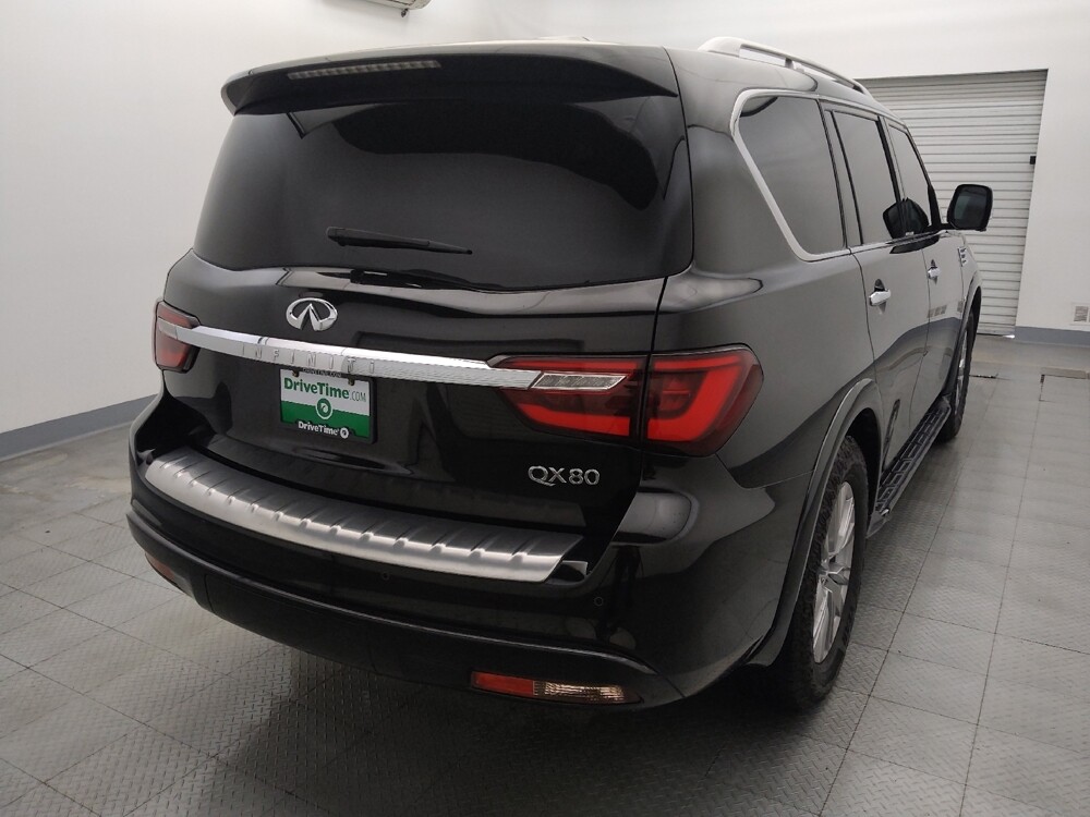 2018 INFINITI QX80 in Metairie, LA 70006 - 18129675 7