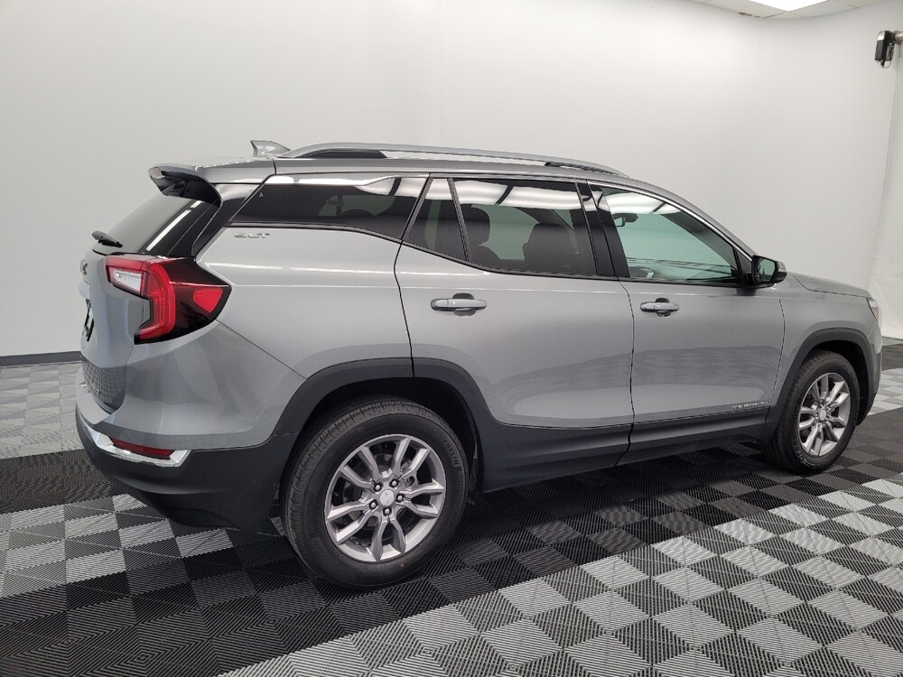 2024 GMC Terrain in Houston, TX 77060 - 18129677 10