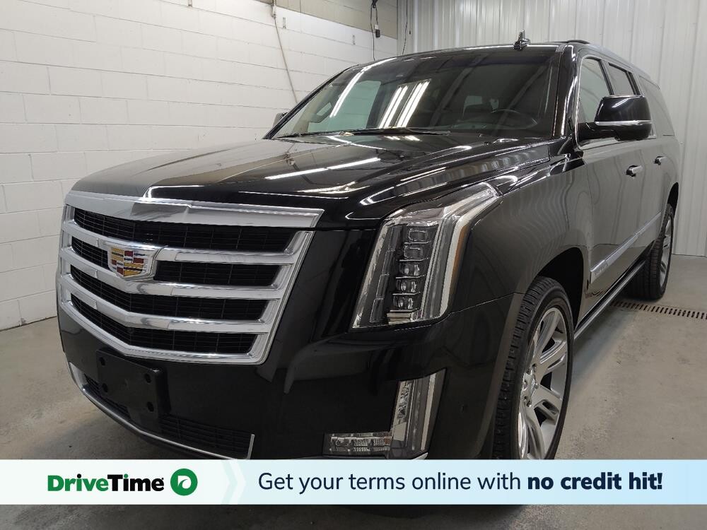 2017 Cadillac Escalade ESV in Fairfield, OH 45014 - 18129683