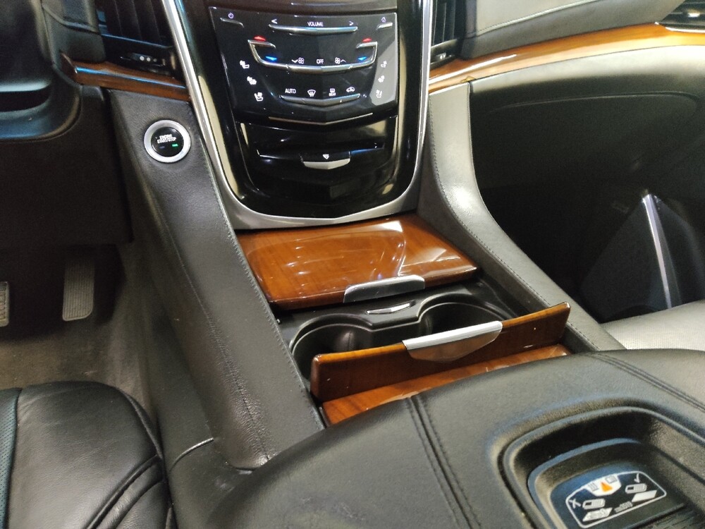 2017 Cadillac Escalade ESV in Fairfield, OH 45014 - 18129683 26