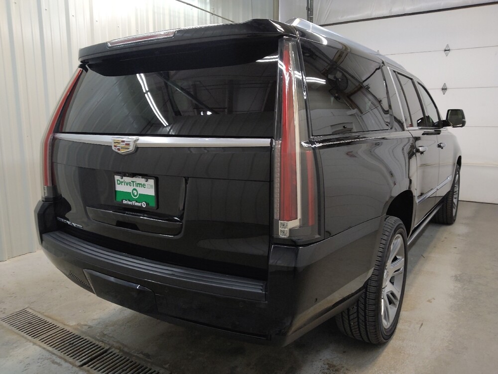 2017 Cadillac Escalade ESV in Fairfield, OH 45014 - 18129683 9