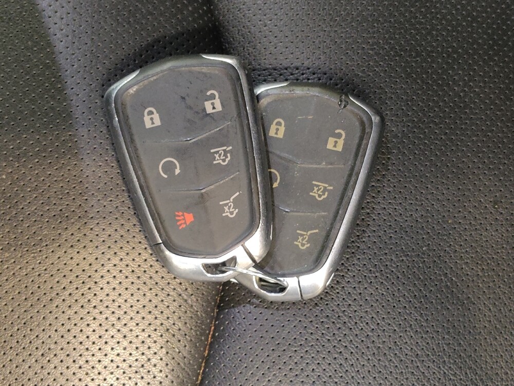 2017 Cadillac Escalade ESV in Fairfield, OH 45014 - 18129683 32