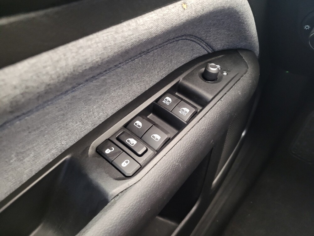 2022 Jeep Compass in Maple Heights, OH 44137 - 18129685 27