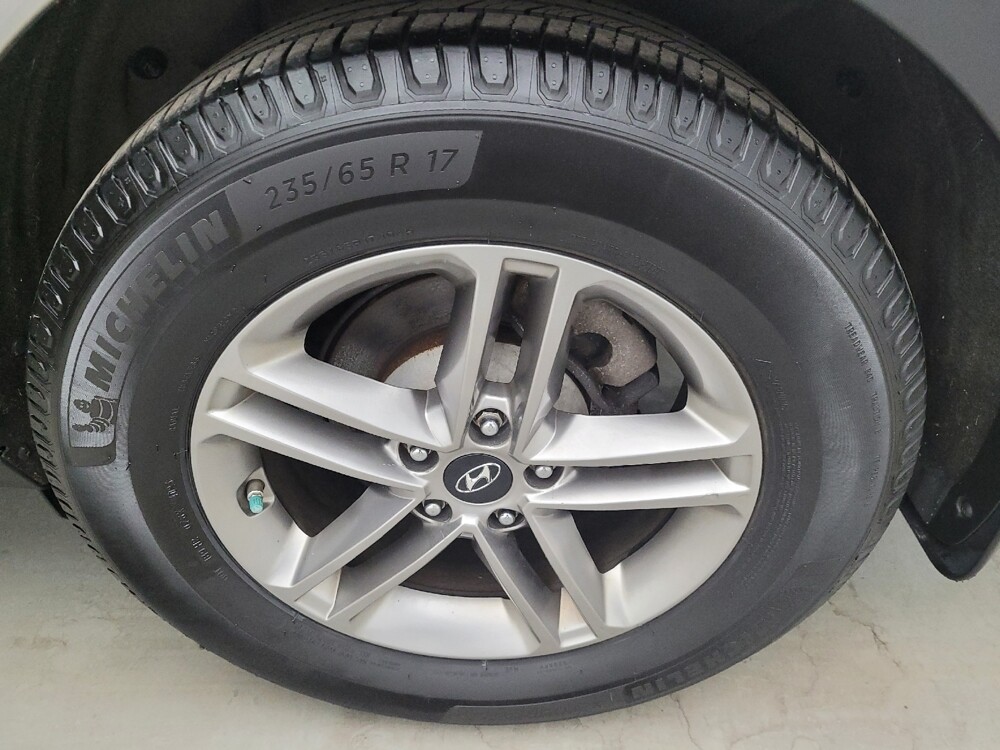 2018 Hyundai Santa Fe in Lexington, KY 40509 - 18129687 31