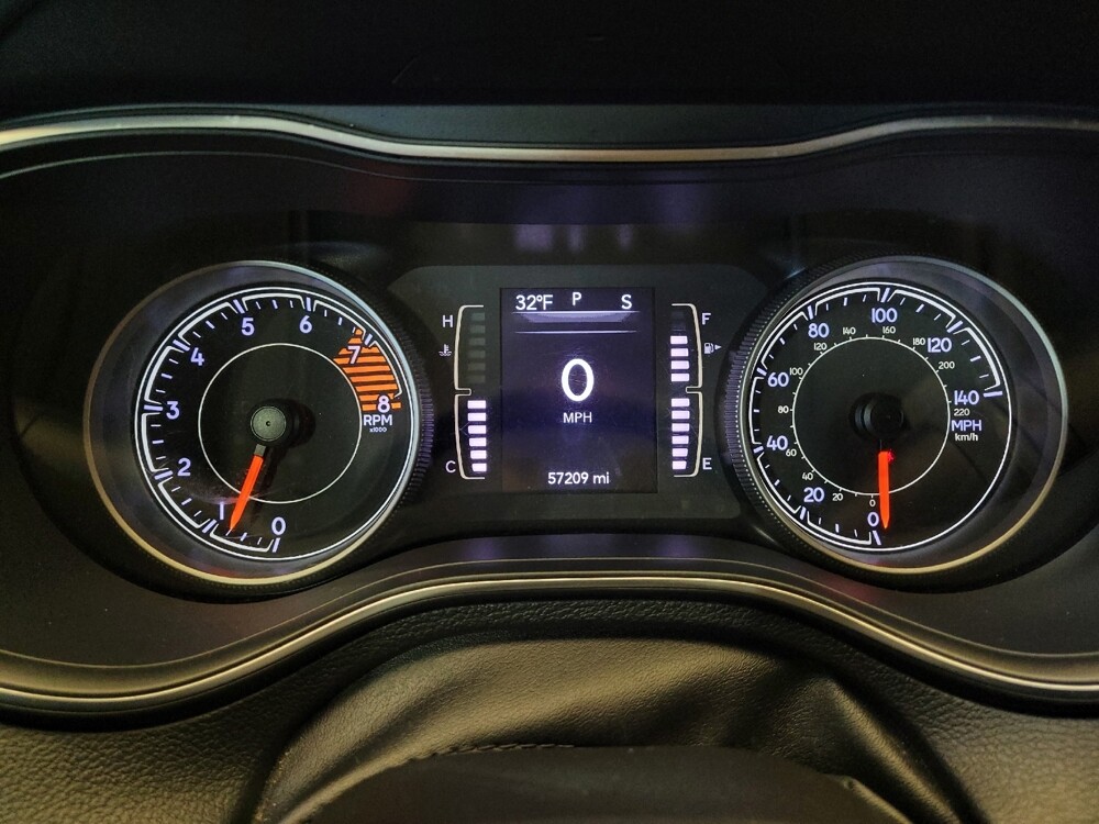 2019 Jeep Cherokee in Columbus, OH 43228 - 18129688 23